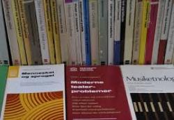 Billede af bogen International Politik - Berlingske Leksikon Bibliotek Billede af bogen International Politik - Berlingske Leksikon Bibliotek
