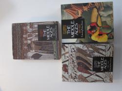 Billede af bogen The Cambridge Illustreted History of The Middle Ages 1-3