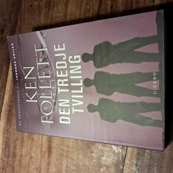 Billede af bogen Den tredje tvilling