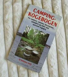 Billede af bogen Campingkogebogen