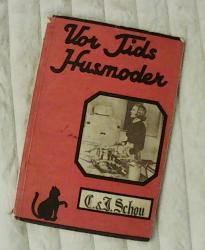 Billede af bogen Vor tids husmoder Billede af bogen Vor tids husmoder