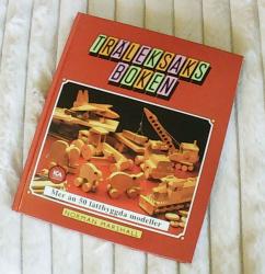 Billede af bogen Träleksaksboken Billede af bogen Träleksaksboken