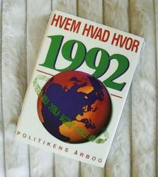 Billede af bogen Hvem - Hvad - Hvor 1992