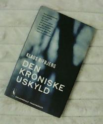 Billede af bogen Den kroniske uskyld Billede af bogen Den kroniske uskyld