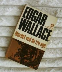 Billede af bogen Mordet ved de tre ege Billede af bogen Mordet ved de tre ege