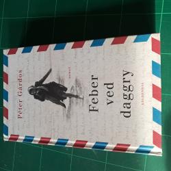 Billede af bogen Feber ved daggry Billede af bogen Feber ved daggry