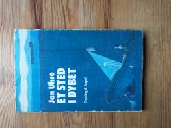 Billede af bogen Et sted i dybet Billede af bogen Et sted i dybet