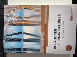 Billede af bogen Relationer i organisationer - en verden til forskel