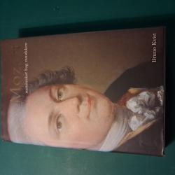 Billede af bogen Mozart mennesket bag musikken. Billede af bogen Mozart mennesket bag musikken.