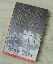 Billede af bogen Ondt blod Billede af bogen Ondt blod