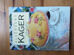 Billede af bogen Alverdens kager - 101 festlige, enkle, klassiske og nye tærter og pier Billede af bogen Alverdens kager - 101 festlige, enkle, klassiske og nye tærter og pier