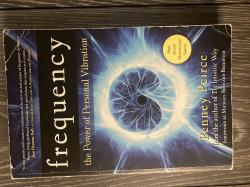 Billede af bogen Frequency Billede af bogen Frequency