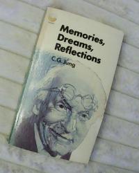 Billede af bogen Memories, Dreams, Reflections Billede af bogen Memories, Dreams, Reflections