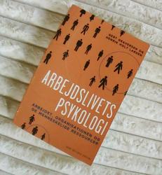 Billede af bogen Arbejdslivets psykologi Billede af bogen Arbejdslivets psykologi
