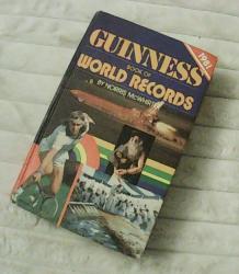 Billede af bogen Guinness Book of Records 1981 Billede af bogen Guinness Book of Records 1981