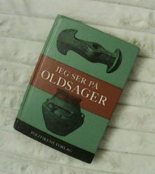 Billede af bogen Jeg ser på oldsager