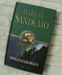 Billede af bogen Sandemoserien 12 - Spøgelsesborgen