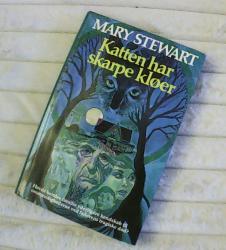 Billede af bogen Katten har skarpe kløer