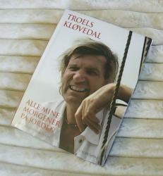 Billede af bogen Alle mine morgener på jorden - Mit autodidakte liv