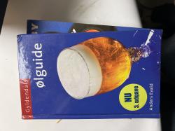 Billede af bogen Gyldendals ølguide