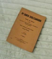 Billede af bogen Ny dansk skolesangbog