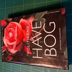 Billede af bogen Politikens havebog Billede af bogen Politikens havebog