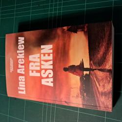 Billede af bogen Fra asken Billede af bogen Fra asken