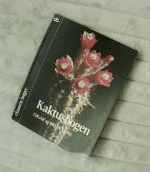 Billede af bogen Kaktusbogen Billede af bogen Kaktusbogen