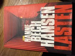 Billede af bogen Lasten Billede af bogen Lasten