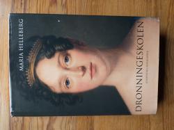 Billede af bogen Dronningeskolen