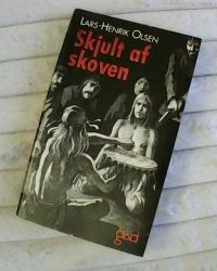 Billede af bogen Skjult af skoven Billede af bogen Skjult af skoven