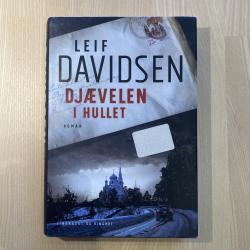 Billede af bogen Djævelen i hullet 