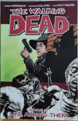 Billede af bogen The Walking Dead. Volume 12. Life Among Them 