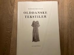 Billede af bogen Olddanske tekstiler (1. udgaven)