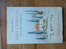 Billede af bogen Året i Toscana - Livet og maden i en italiensk dal