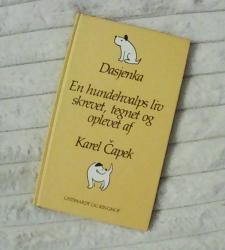 Billede af bogen Dasjenka - En hundehvalps liv