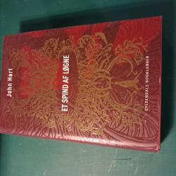 Billede af bogen Et spind af løgne Billede af bogen Et spind af løgne