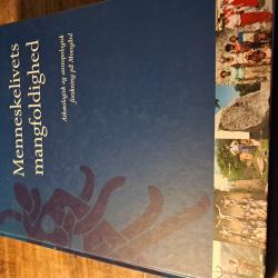 Billede af bogen Menneskelivets mangfoldighed Billede af bogen Menneskelivets mangfoldighed