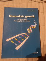 Billede af bogen Menneskets genetik - en grundbog for sygeplejestuderende 