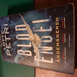 Billede af bogen Blod engel