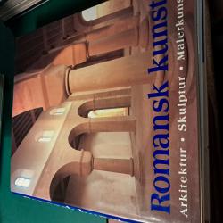 Billede af bogen Romansk kunst