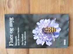 Billede af bogen Fluer og myg - Naturguide med 158 fotos i farver