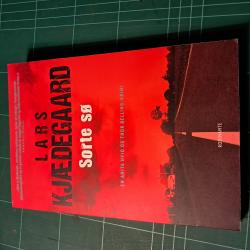 Billede af bogen Sorte sø