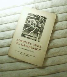 Billede af bogen Nordiske gude- og kæmpesagn Billede af bogen Nordiske gude- og kæmpesagn