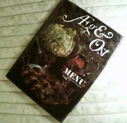 Billede af bogen Menu Internationalt Madleksikon XIII - Æg og Ost