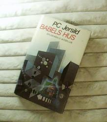 Billede af bogen Babels hus Billede af bogen Babels hus