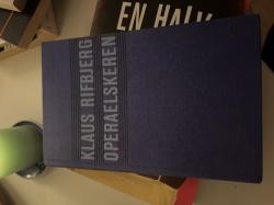 Billede af bogen Operaelskeren Billede af bogen Operaelskeren