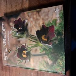 Billede af bogen Stenbedet Billede af bogen Stenbedet