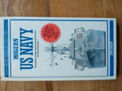 Billede af bogen The new illustrated guide to the Modern US Navy