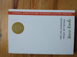 Billede af bogen The Life-changing Magic of Tidying
